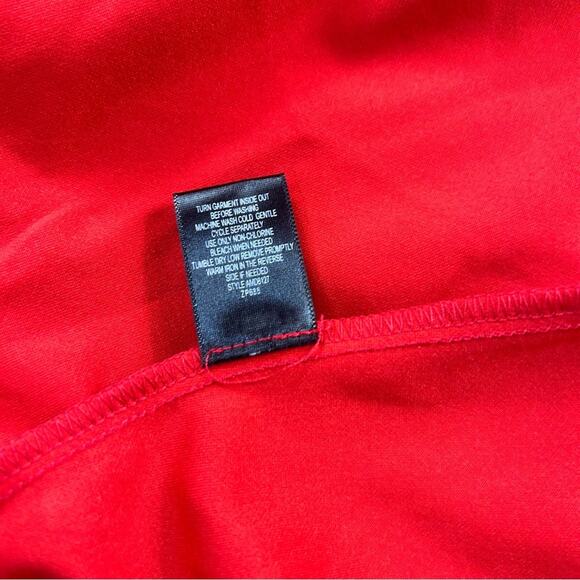 Sugar and Spliced keyhole bust a line little red dress, size xs - Picture 9 of 9